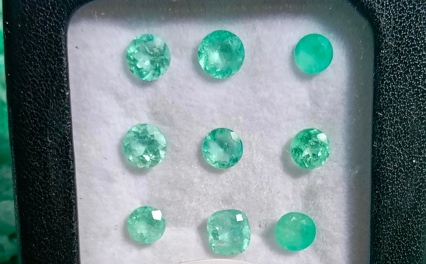 Lotes de Esmeraldas Colombianas