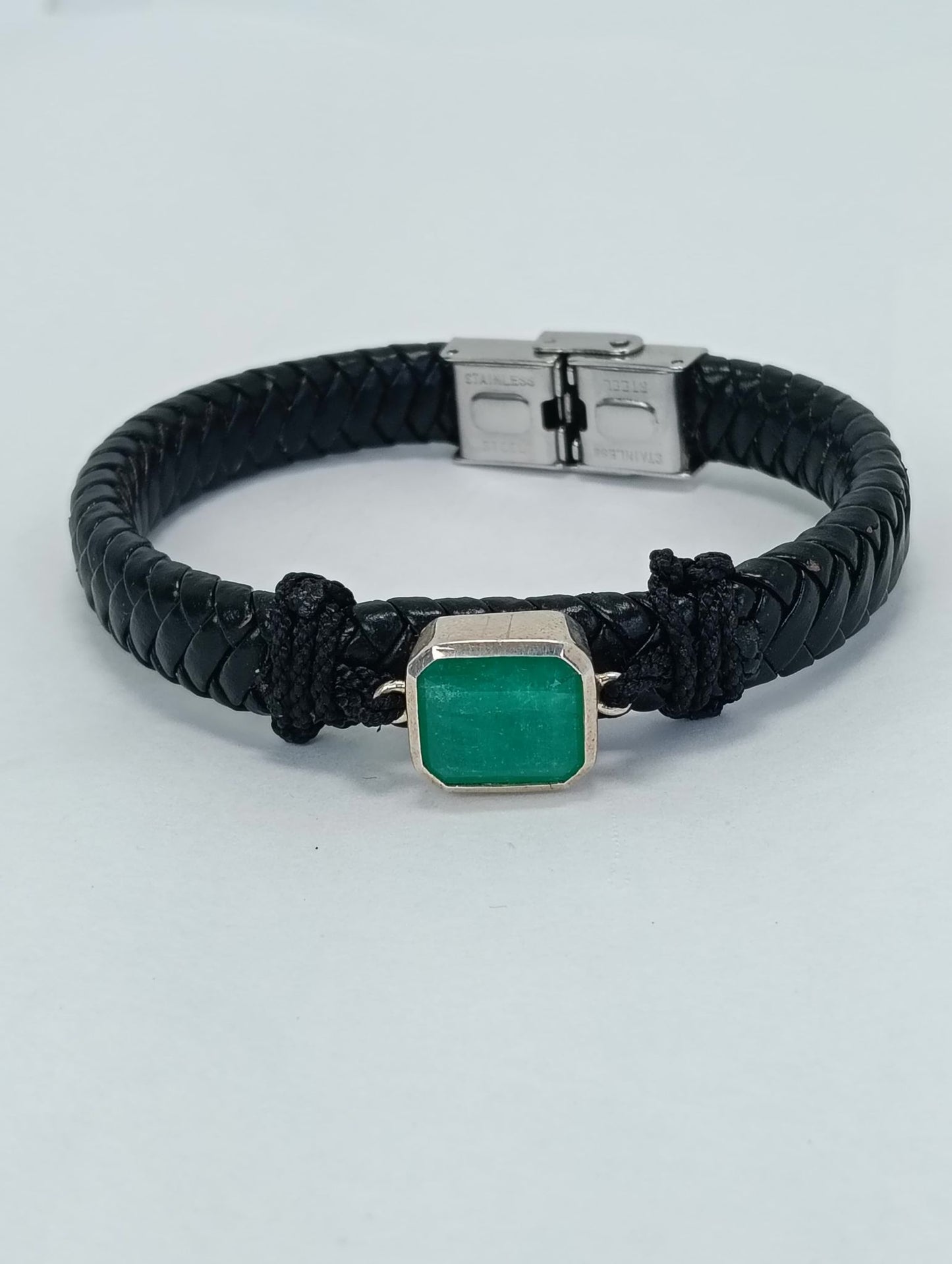 Manilla Masculina con Esmeralda Natural Trenzada