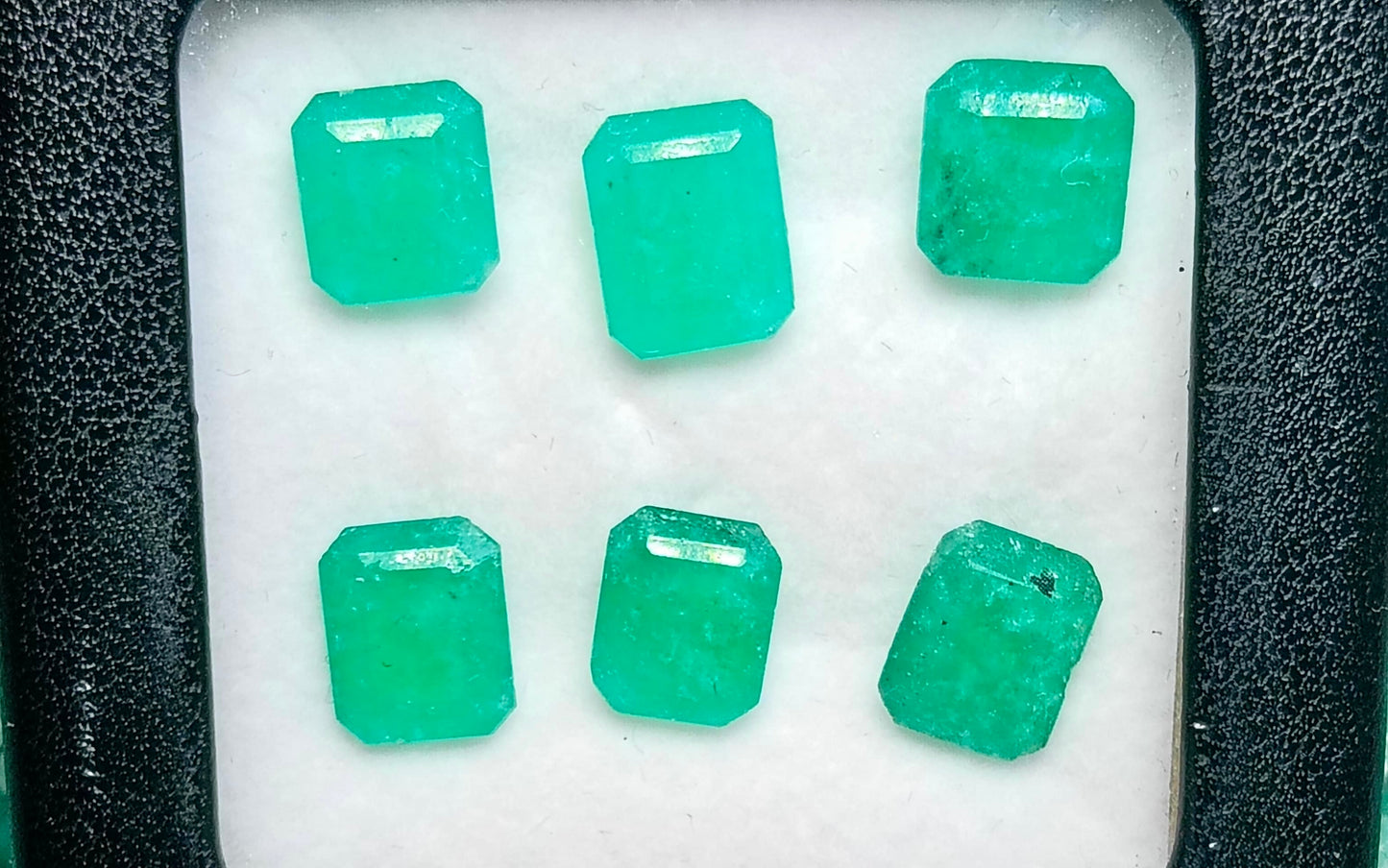 Lotes de Esmeraldas Colombianas